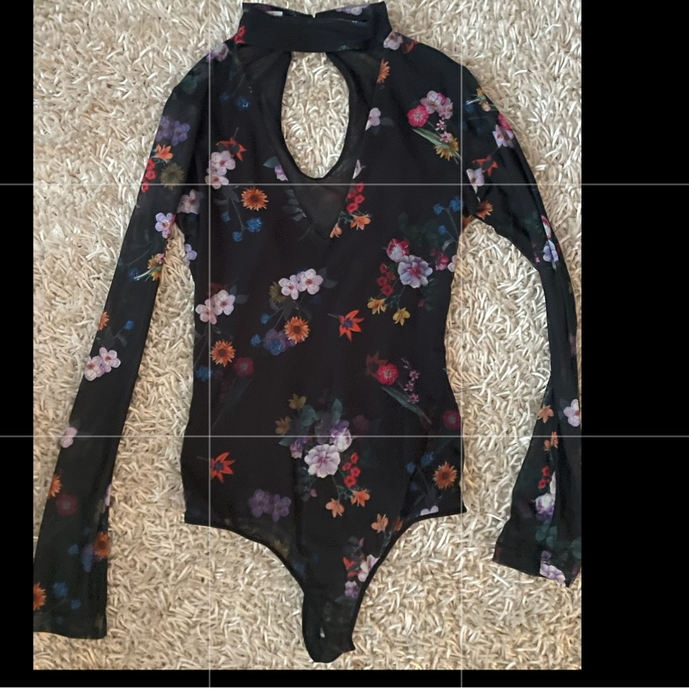 BEBE FLORAL BODYSUIT - Picture 2 of 5